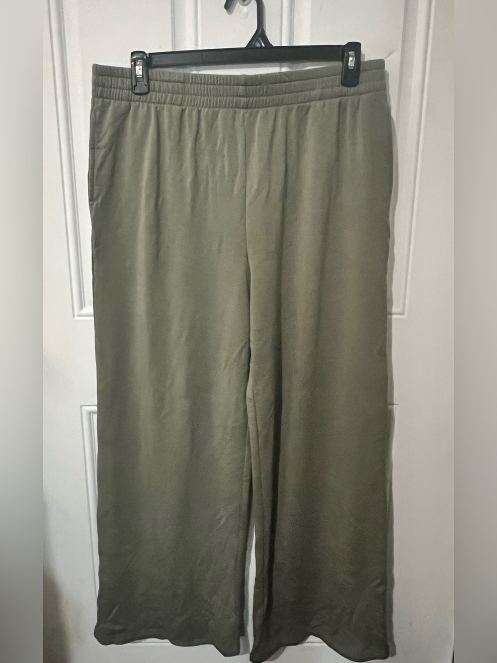 Women’s Olive Wide-Leg Lounge Pants